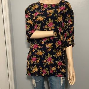 ⭐️Laura & Jean Two Floral Rayon Shortsleeves Sz 24W⭐️
